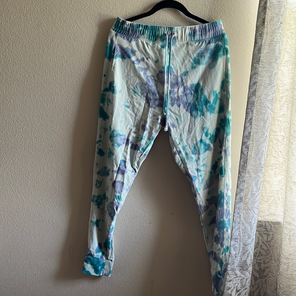PINK lightweight joggers.